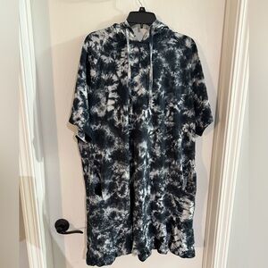 DKNY XXL Tie-dye Flounce Hoodie Dress with Pockets